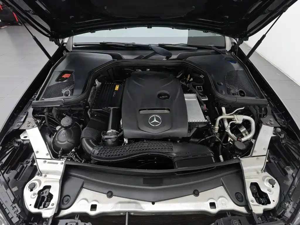 Mercedes-Benz E-Class 2019 — фото 6