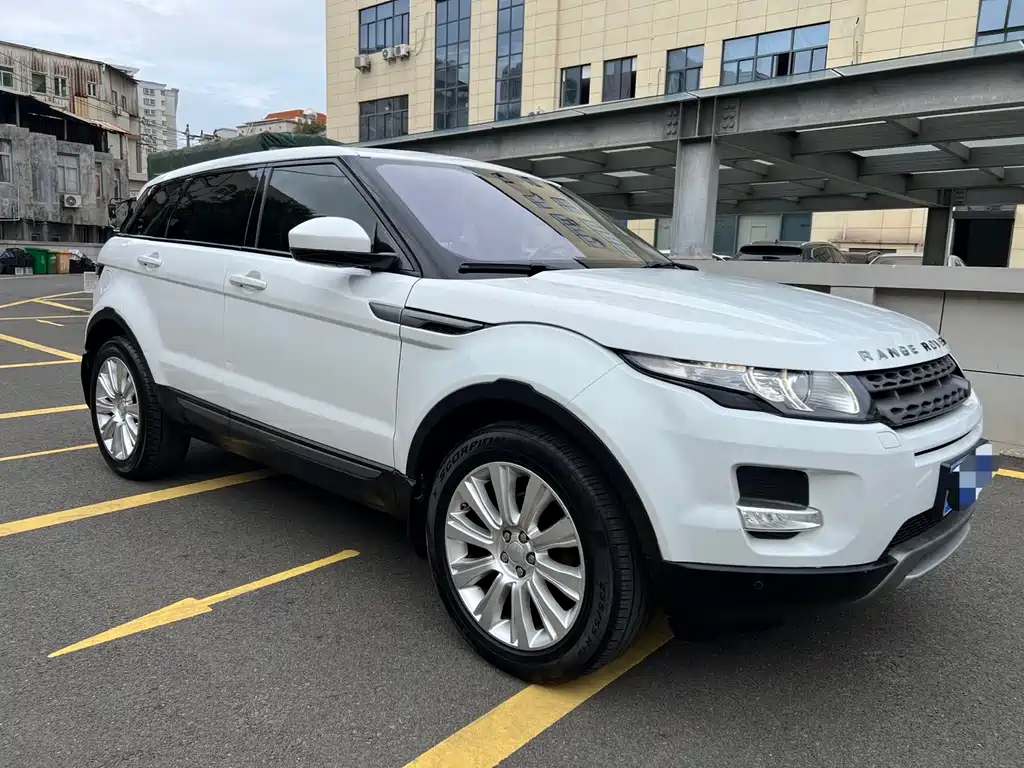 Land Rover Evoque 2015 — фото 3