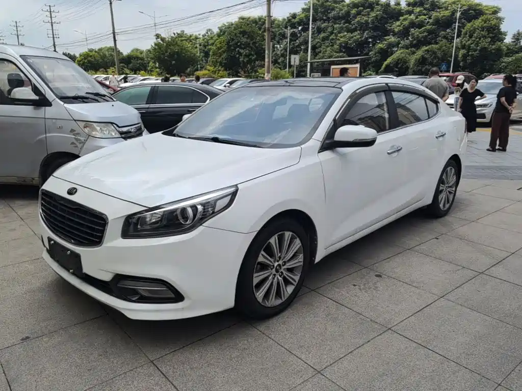 Kia K4 2015 — фото 1