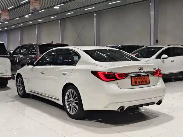 Infiniti Q50L 2018