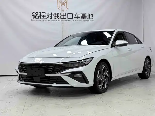 Hyundai Elantra 2023