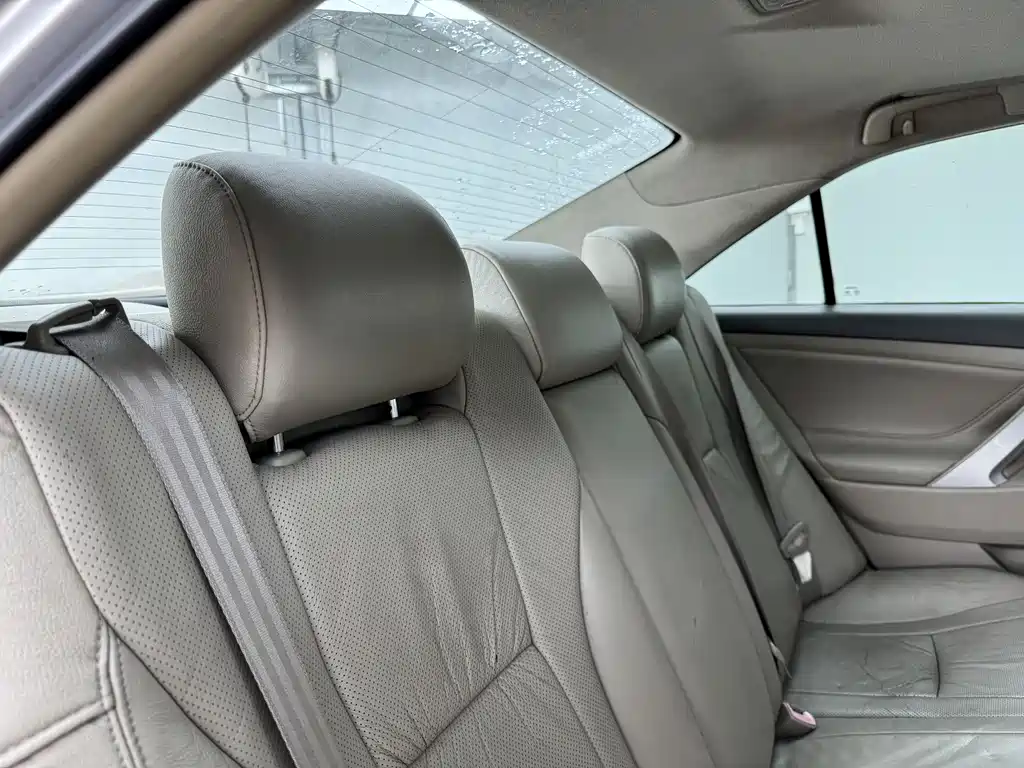 Toyota Camry 2009 — фото 16