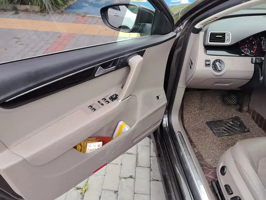 Volkswagen Magotan 2015