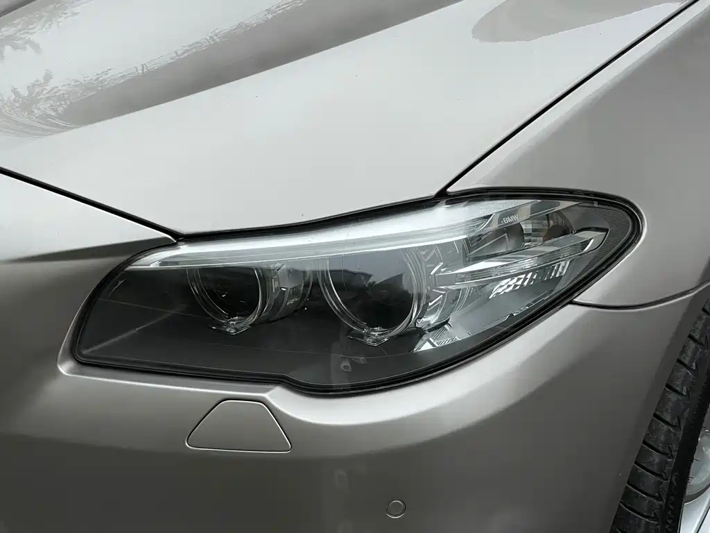 BMW 5 Series 2015 — фото 8