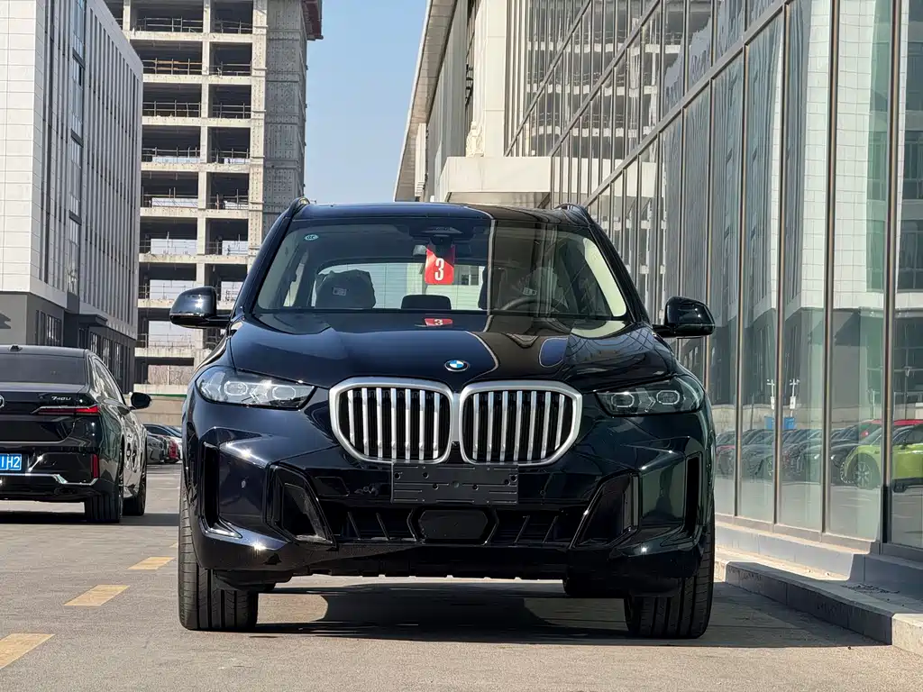 BMW X5 — фото 2