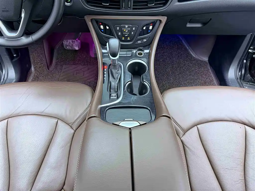 Buick Envision Plus 2021 — фото 14