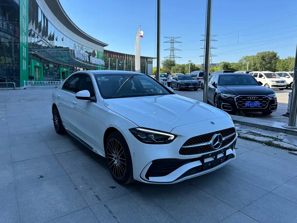 Mercedes-Benz C-Class 2026