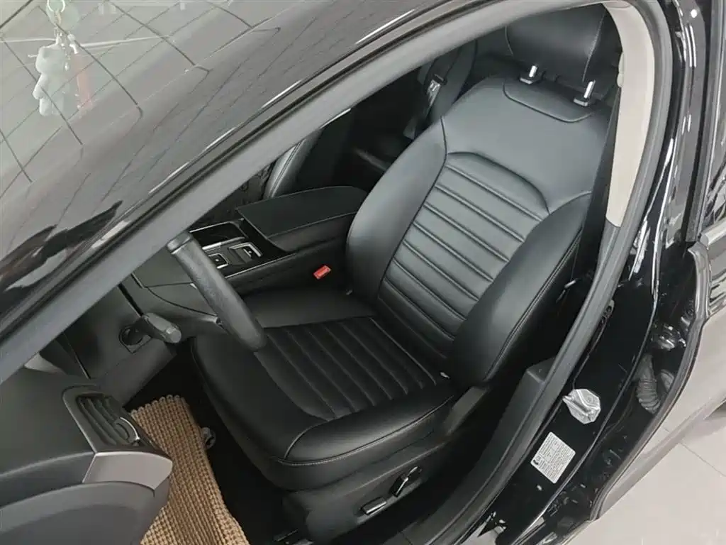 Ford Mondeo 2022 — фото 15