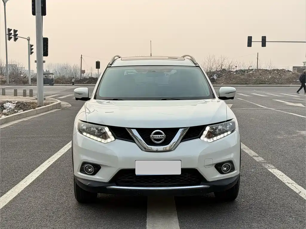 Nissan X-Trail 2015 — фото 2