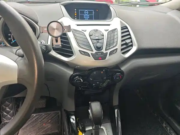 Ford EcoSport 2015