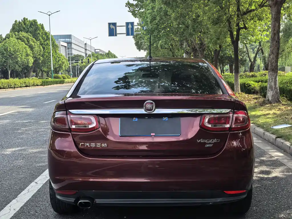 Fiat Viaggio 2013 — фото 4