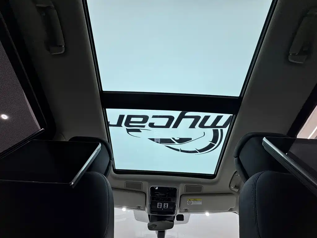 Land Rover Range Rover 2020 — фото 19