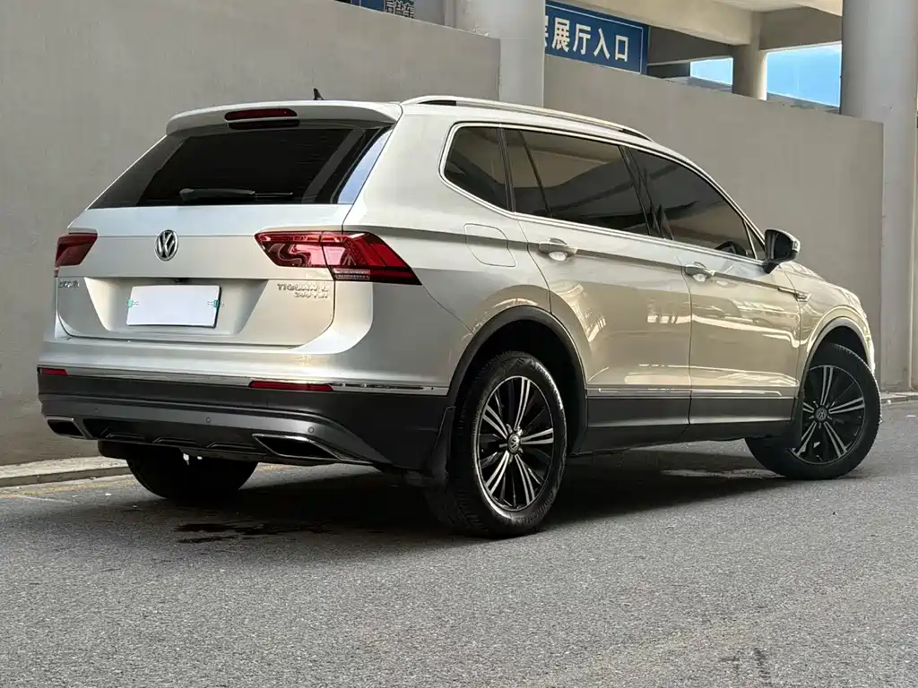 Volkswagen Tiguan L 2018