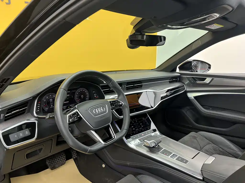 Audi A6L 2020