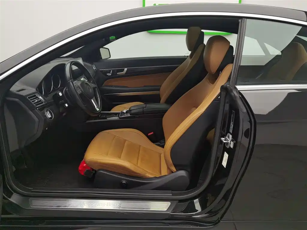 Mercedes-Benz E-Class 2015 — фото 10