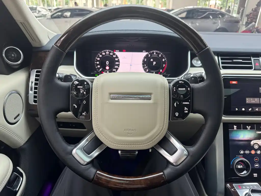 Land Rover Range Rover 2020 — фото 21