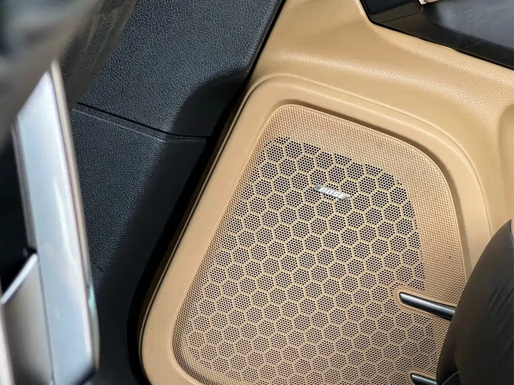 Porsche Cayenne 2015 — фото 13