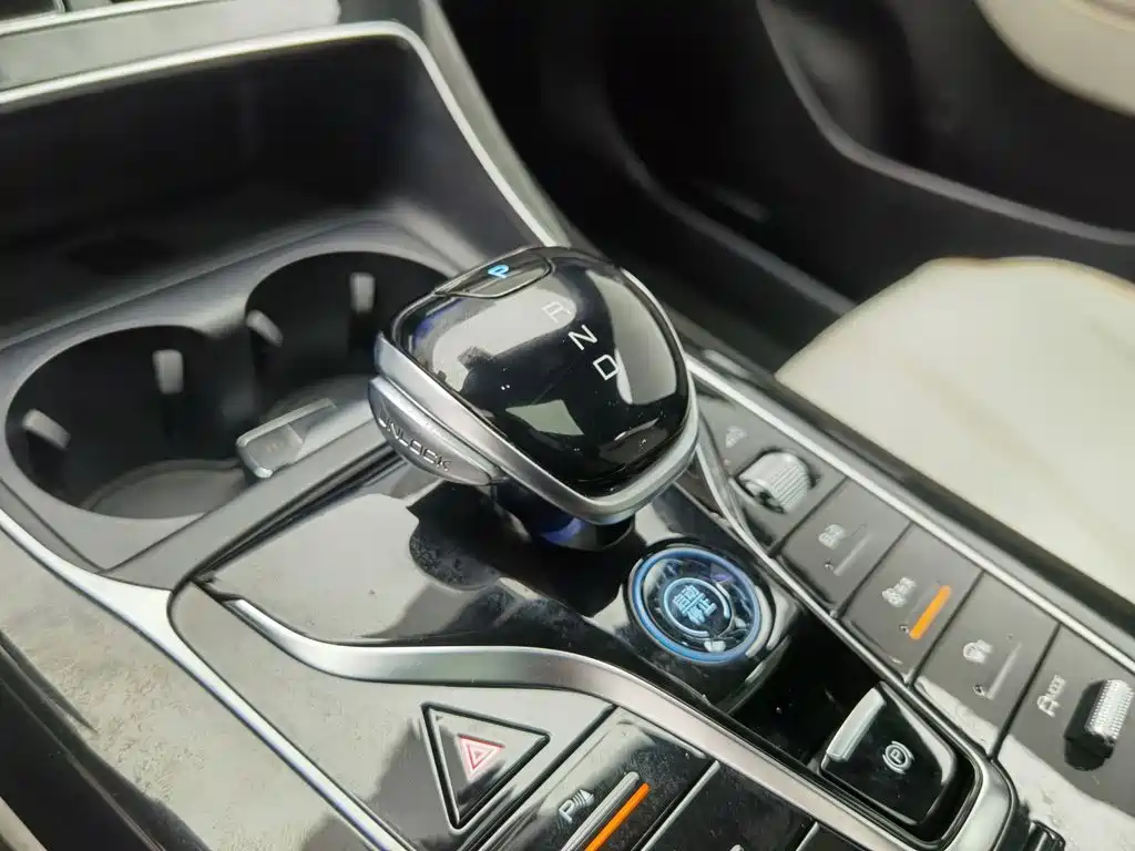BYD Qin PLUS 2023 — фото 13