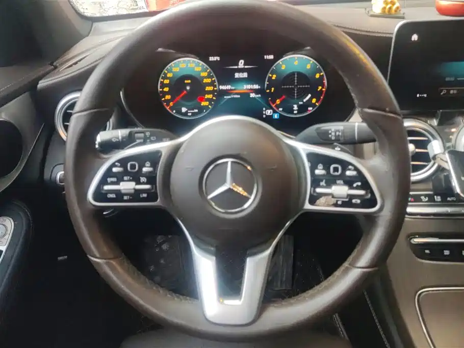 Mercedes-Benz GLC 2021 — фото 15