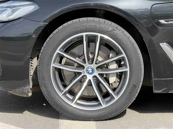 BMW 5 Series New Energy 2022