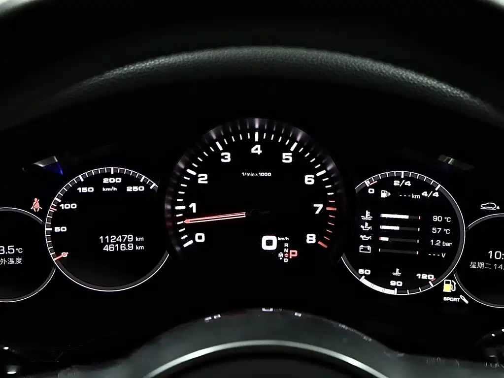 Porsche Cayenne 2018 — фото 9