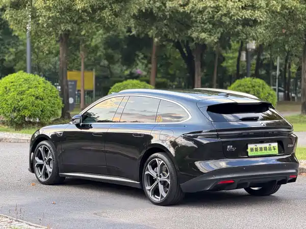 NIO ET5T 2024