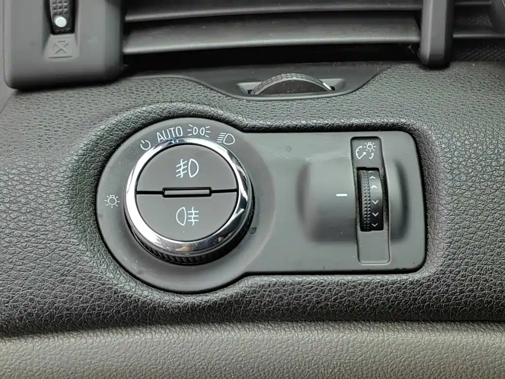 Chevrolet Malibu 2015 — фото 21