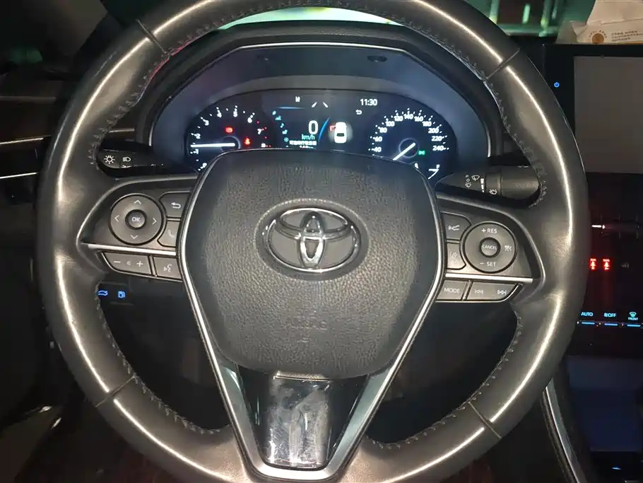 Toyota Avalon 2022 — фото 15