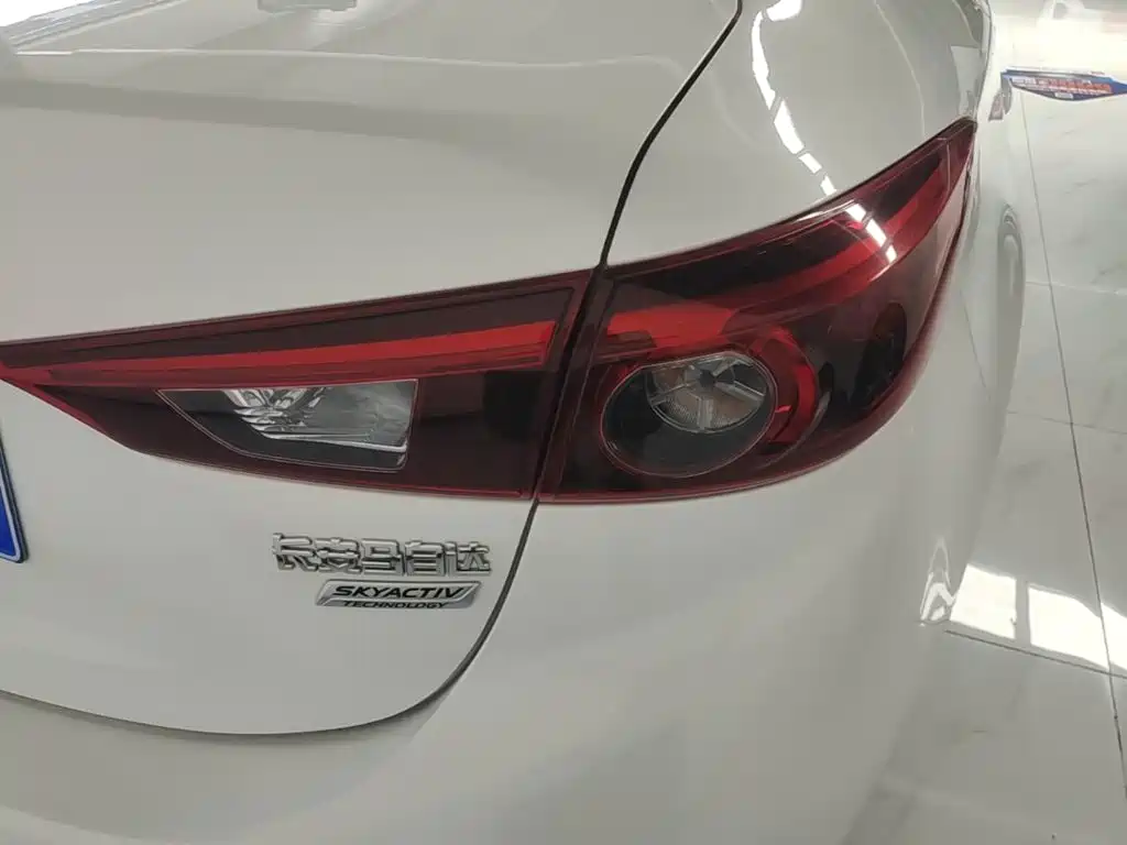 Mazda 3 Angkesela 2018 — фото 8
