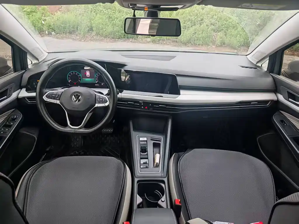 Volkswagen Golf 2022