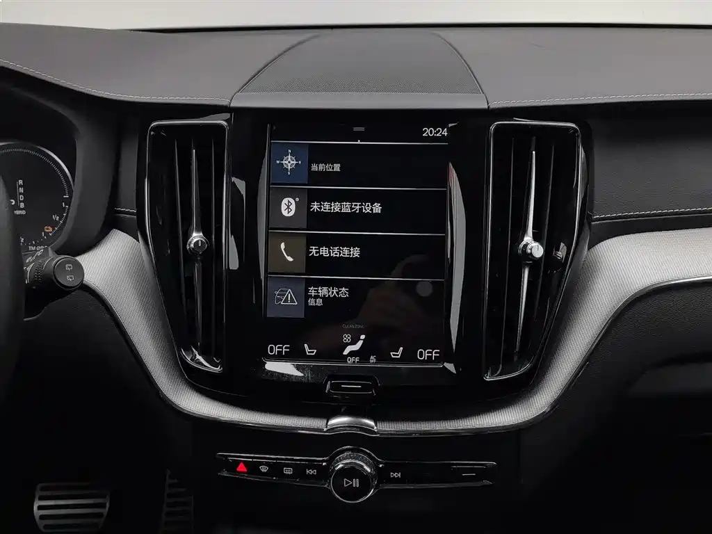 Volvo XC60 PHEV 2019 — фото 12