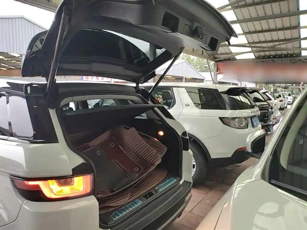 Land Rover Evoque 2017 — фото 18