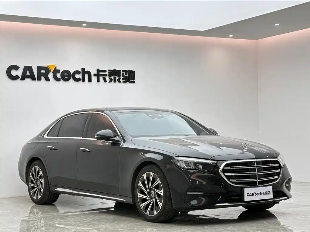 Mercedes-Benz E-Class 2024