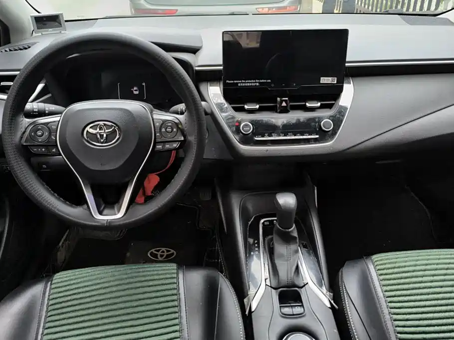 Toyota Corolla 2023 — фото 12