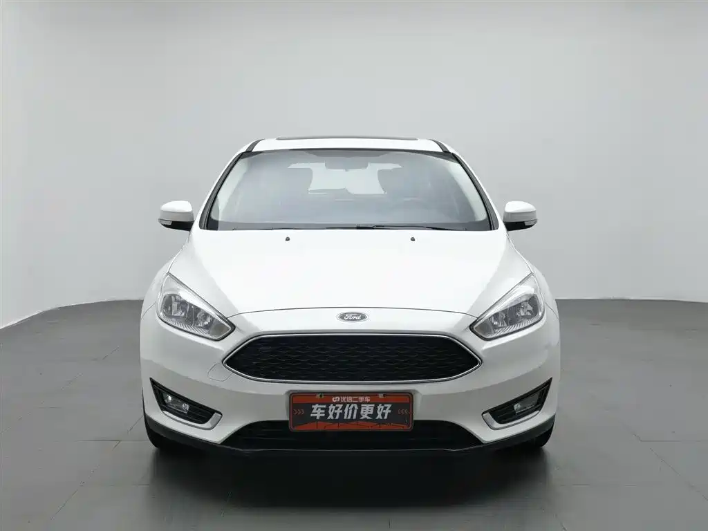 Ford Focus 2018 — фото 3