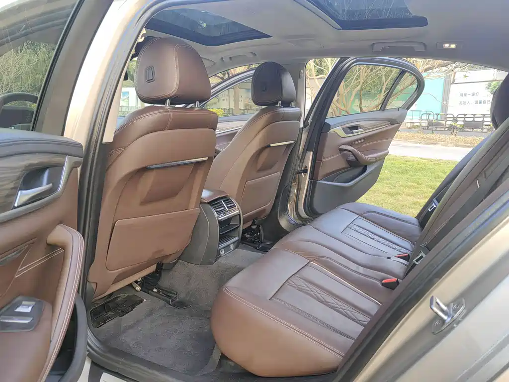BMW 5 Series 2019