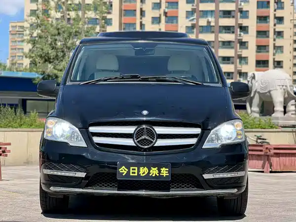 Mercedes-Benz Vito 2011