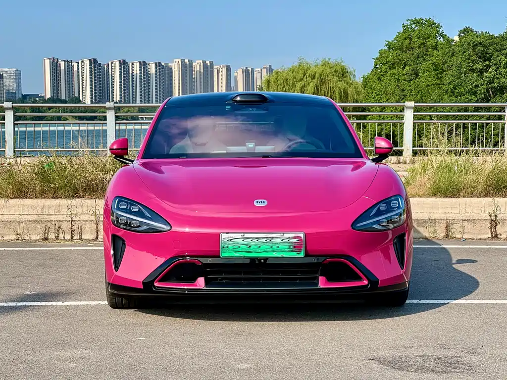 Xiaomi SU7 2025