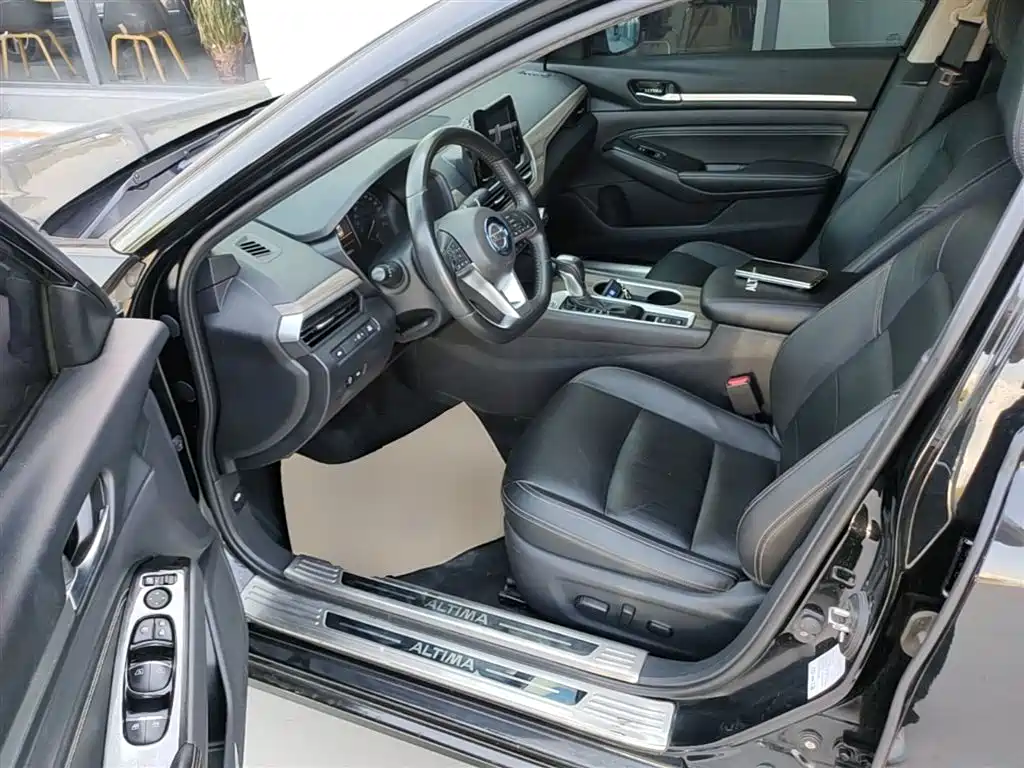 Nissan Teana 2022 — фото 16