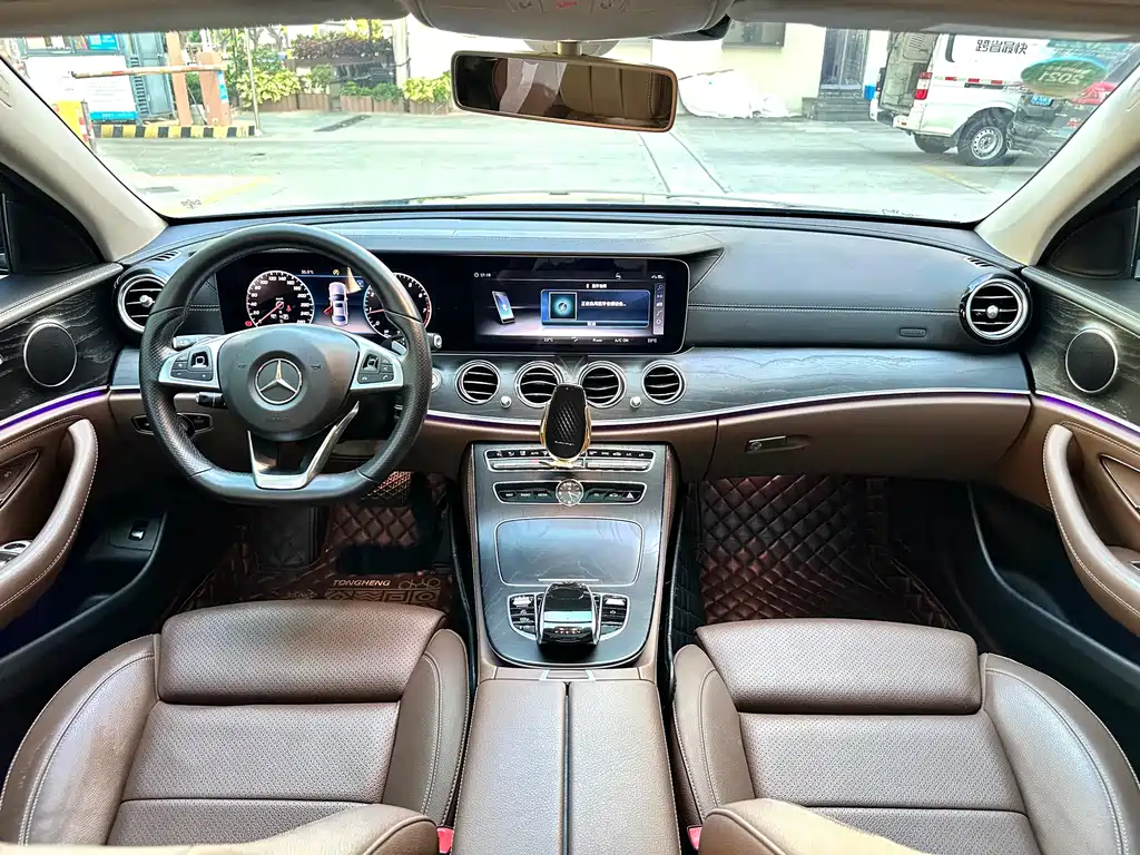 Mercedes-Benz E-Class 2018 — фото 10