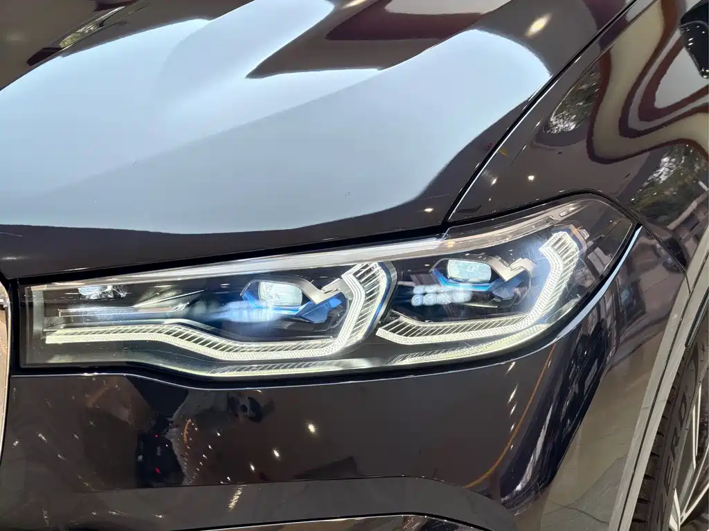 BMW X7 2019 — фото 27