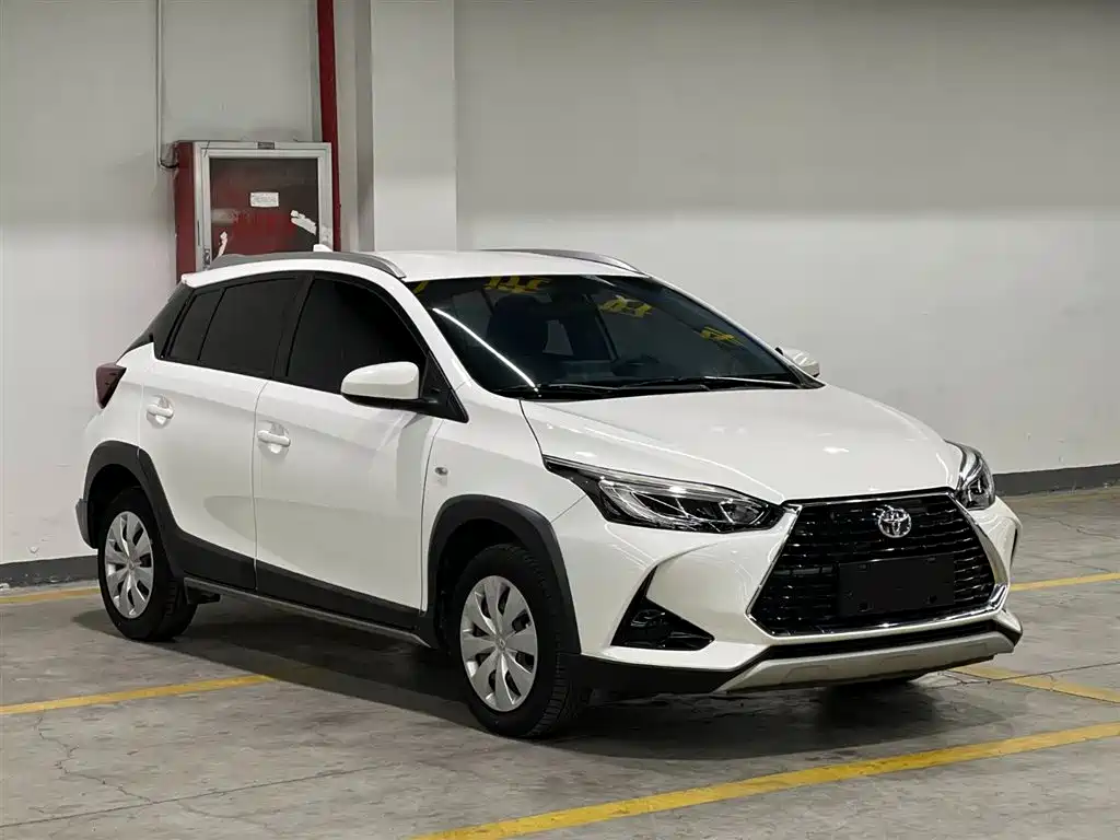Toyota Yaris L 2021 — фото 3