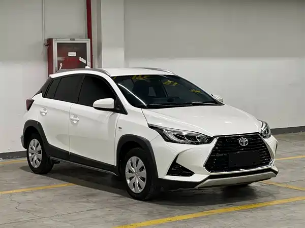 Toyota Yaris L 2021