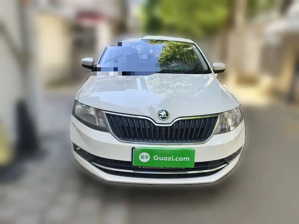 Skoda Rapid Spaceback 2019 — фото 21