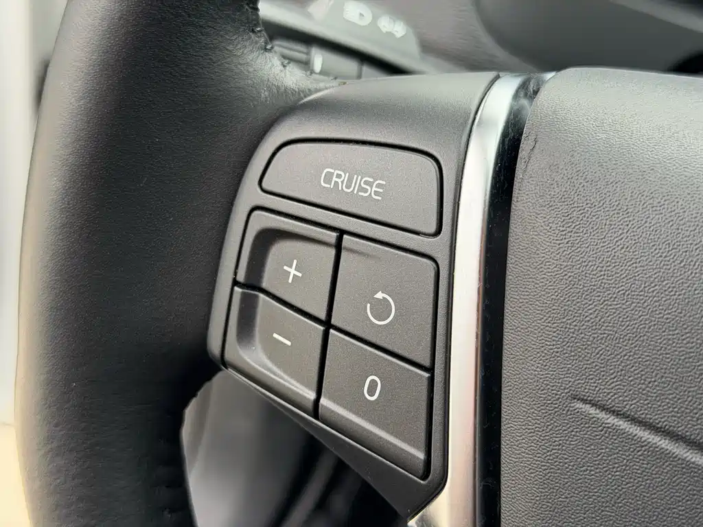 Volvo V40 2017 — фото 17