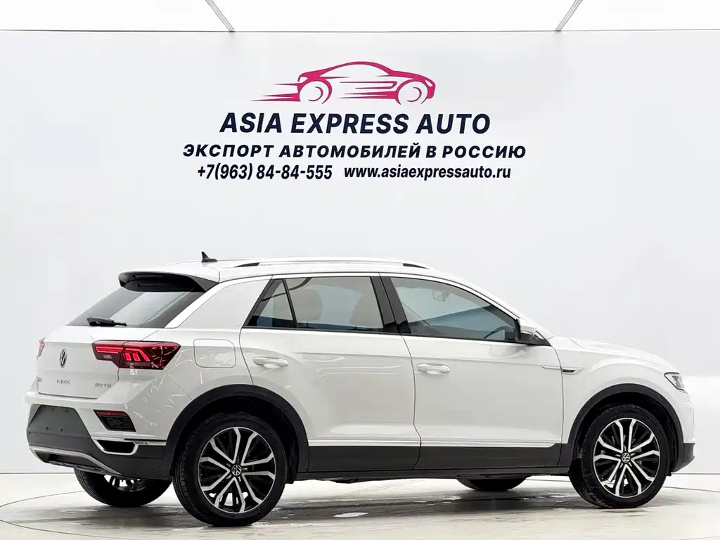 Volkswagen T-Roc 2023 — фото 4