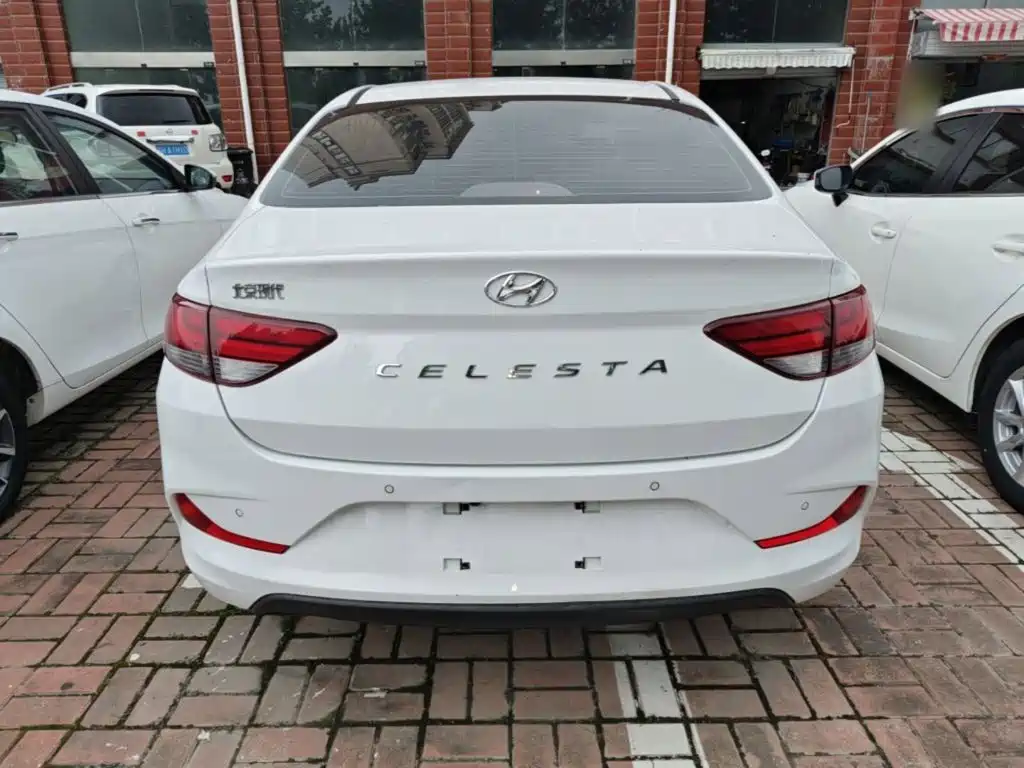 Hyundai Elantra 2021