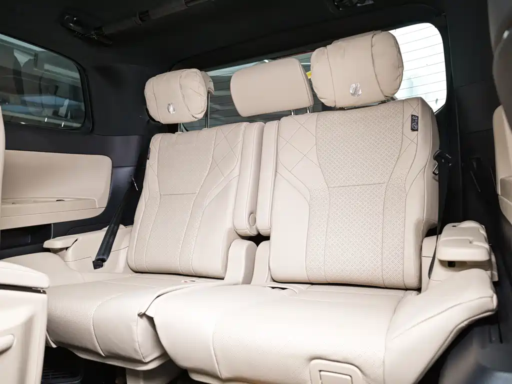 Toyota Alphard 2025 — фото 9