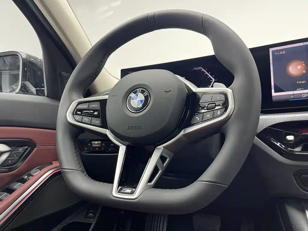 BMW 3 Series 2025 — фото 11