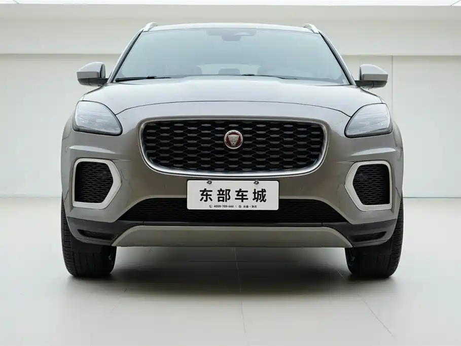 Jaguar E-PACE 2023 — фото 2